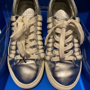 Tory Burch ruffle sneakers